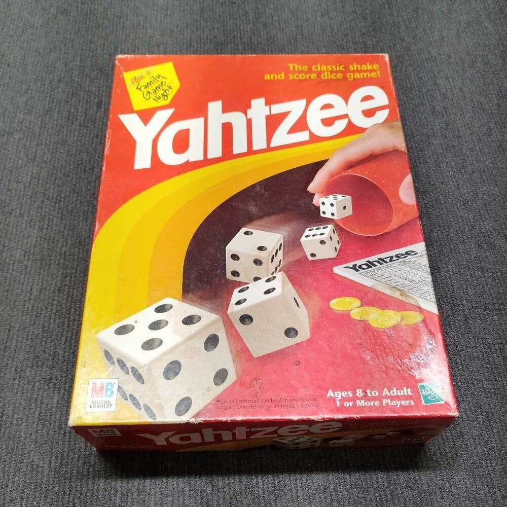 Yahtzee Dice Game 1996 Milton Bradley Classic Shake and Score Complete E6100